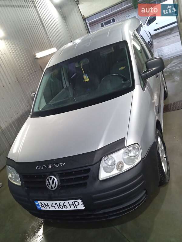 Минивэн Volkswagen Caddy 2005 в 