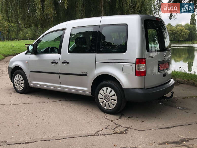 Минивэн Volkswagen Caddy 2010 в Ровно