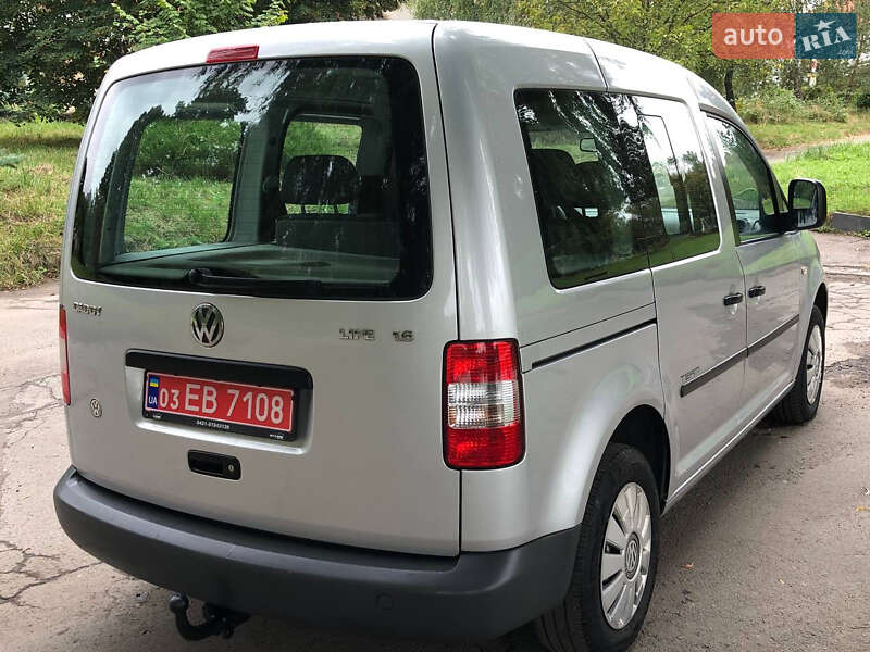 Минивэн Volkswagen Caddy 2010 в Ровно