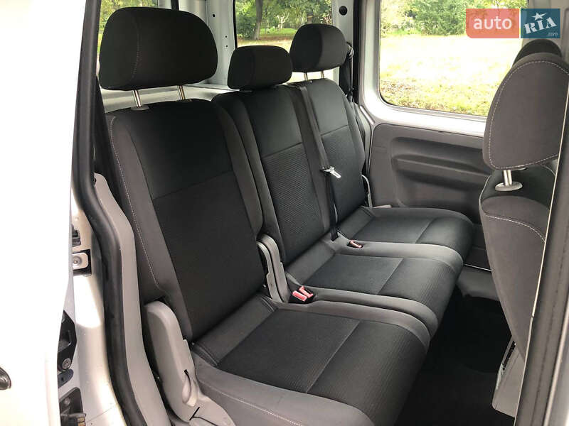 Минивэн Volkswagen Caddy 2010 в Ровно