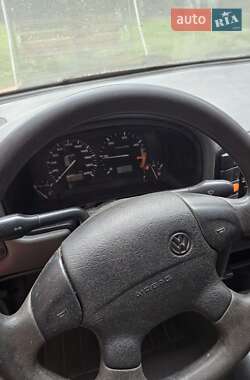 Пикап Volkswagen Caddy 2000 в 
