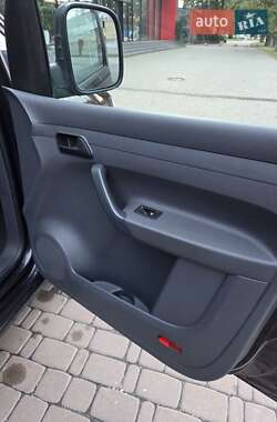Минивэн Volkswagen Caddy 2012 в 