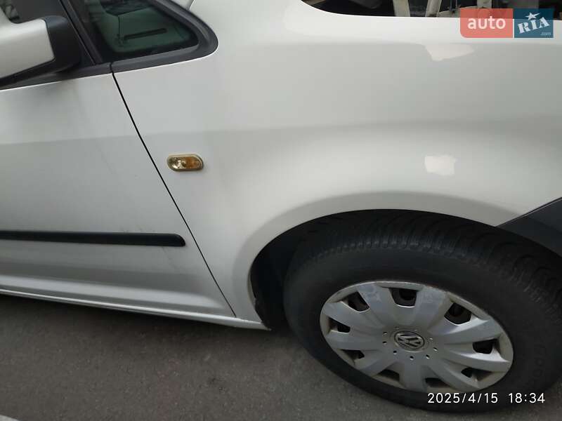 Минивэн Volkswagen Caddy 2010 в Чернигове
