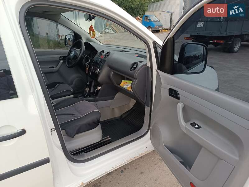 Грузопассажирский фургон Volkswagen Caddy 2004 в Змиеве