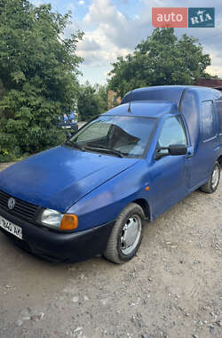 Грузовой фургон Volkswagen Caddy 2001 в Черновцах