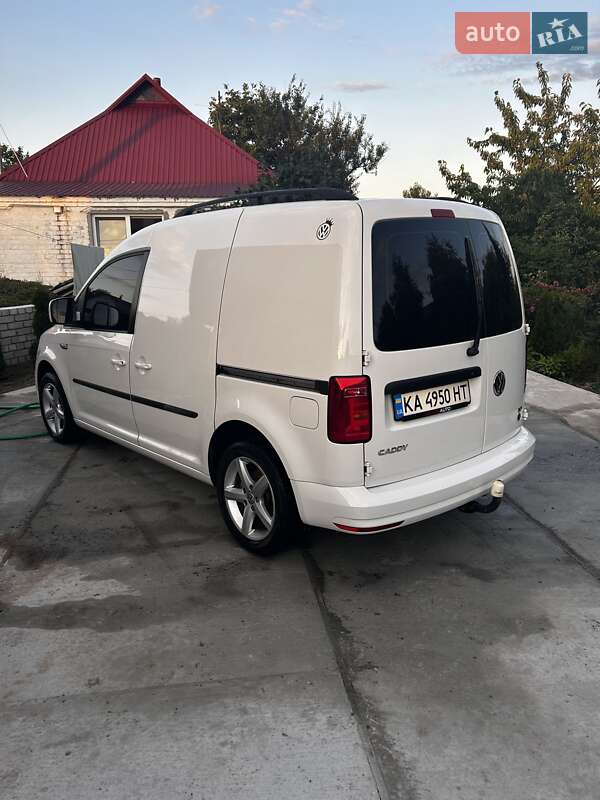 Грузовой фургон Volkswagen Caddy 2017 в Киеве фото 10 Грузовой фургон Volkswagen Caddy 2017 в Киеве