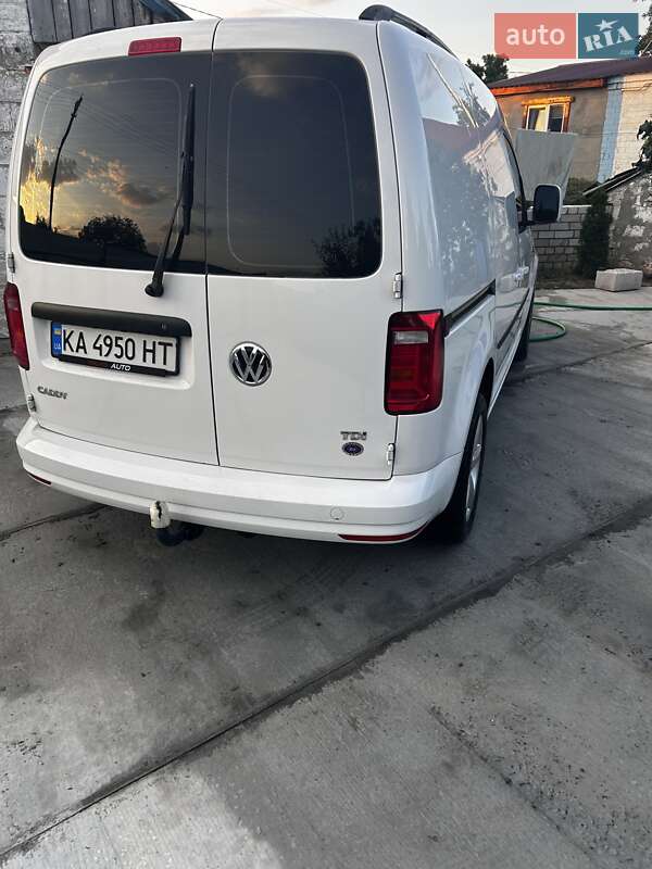 Грузовой фургон Volkswagen Caddy 2017 в Киеве фото 12 Грузовой фургон Volkswagen Caddy 2017 в Киеве