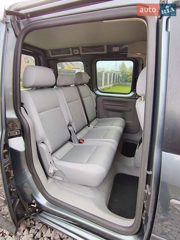 Минивэн Volkswagen Caddy 2006 в Львове