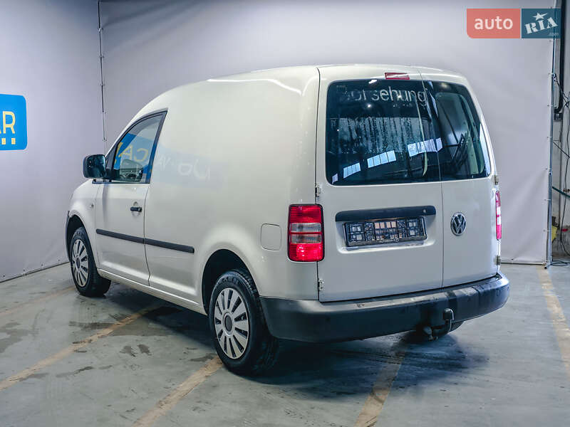 Грузовой фургон Volkswagen Caddy 2014 в Киеве