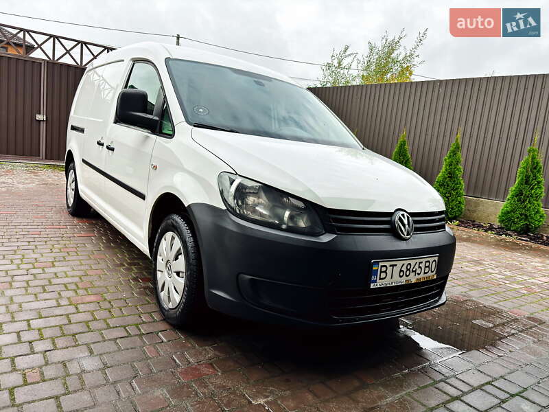 Грузовой фургон Volkswagen Caddy 2015 в Житомире