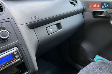 Вантажний фургон Volkswagen Caddy 2012 в Кременчуці