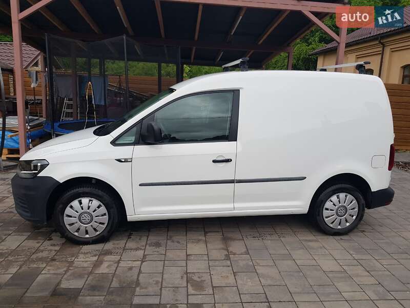 Грузовой фургон Volkswagen Caddy 2018 в Остроге