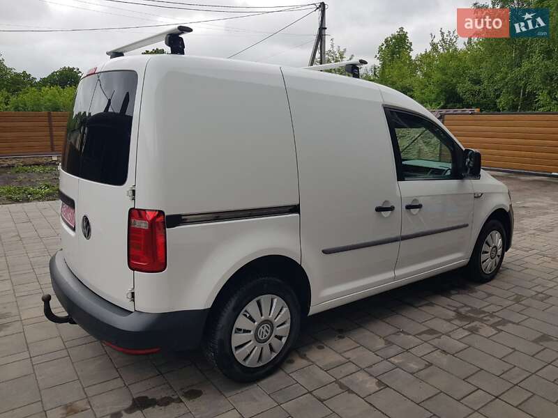 Грузовой фургон Volkswagen Caddy 2018 в Остроге