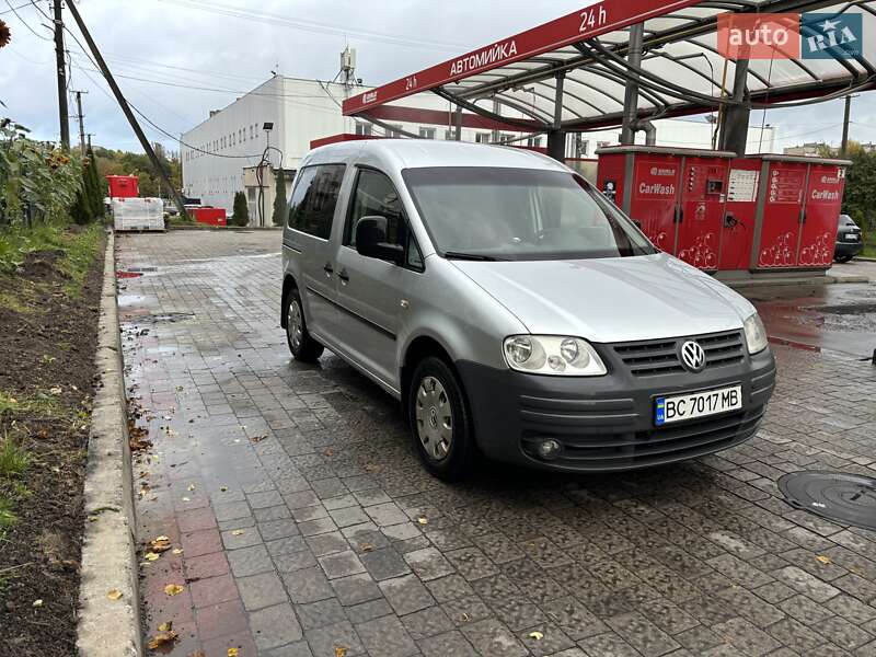 Минивэн Volkswagen Caddy 2008 в Львове