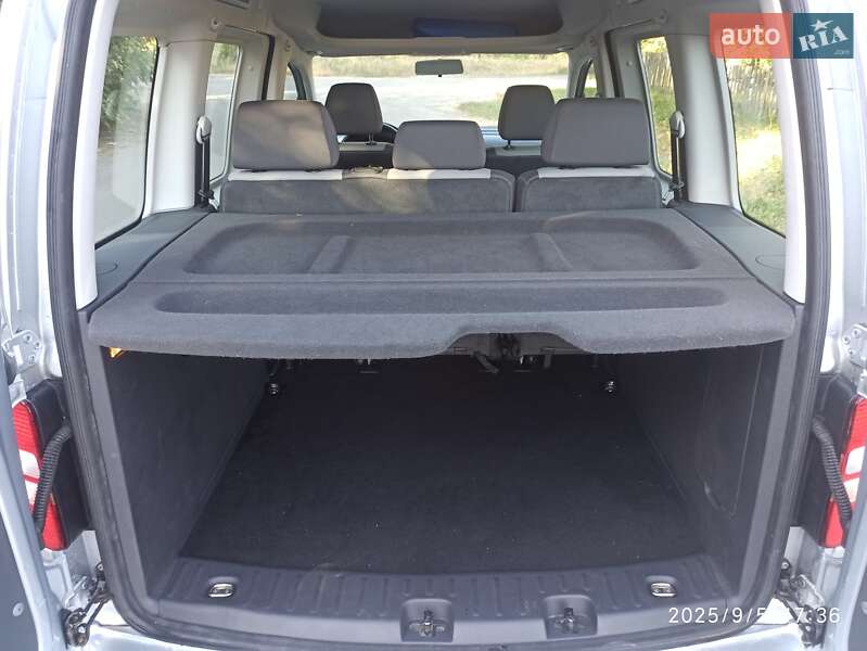 Минивэн Volkswagen Caddy 2010 в Ровно фото 27 Минивэн Volkswagen Caddy 2010 в Ровно