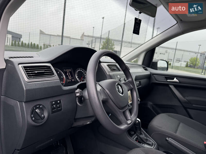 Минивэн Volkswagen Caddy 2017 в Мукачево