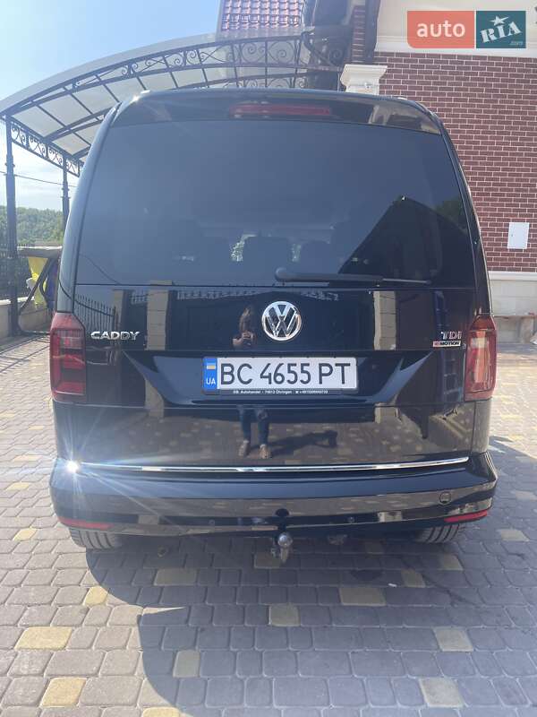 Минивэн Volkswagen Caddy 2016 в Львове