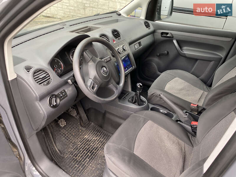 Мінівен Volkswagen Caddy 2012 в Луцьку