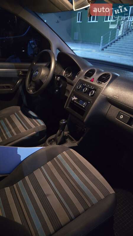 Минивэн Volkswagen Caddy 2013 в Одессе