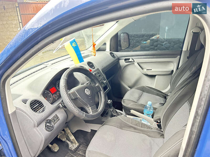 Мінівен Volkswagen Caddy 2010 в Чернівцях фото 9 Мінівен Volkswagen Caddy 2010 в Чернівцях
