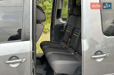 Минивэн Volkswagen Caddy 2011 в 