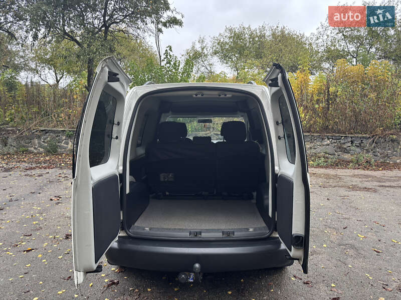 Минивэн Volkswagen Caddy 2011 в Лысянке