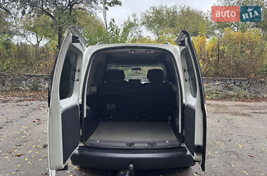 Минивэн Volkswagen Caddy 2011 в 
