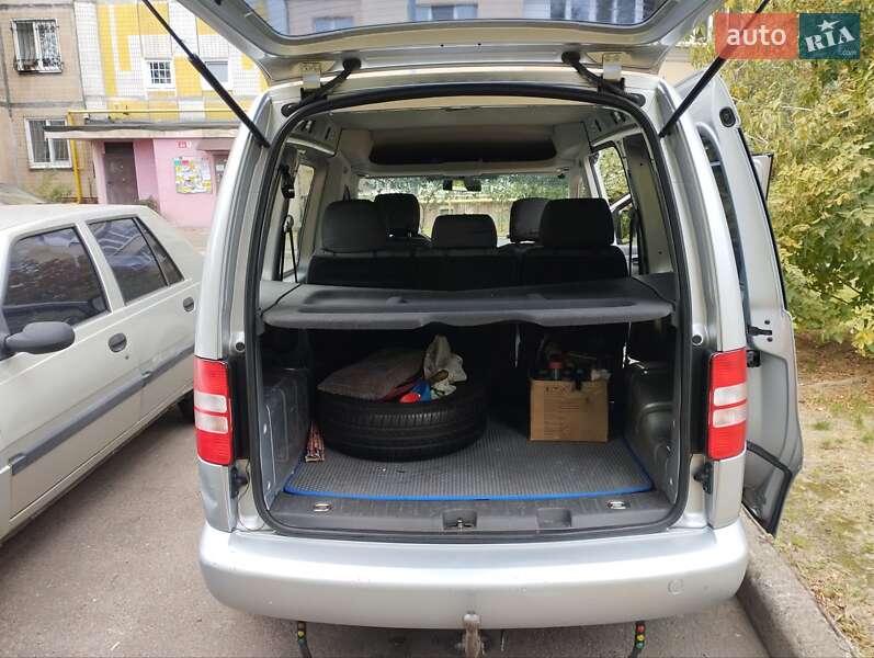 Минивэн Volkswagen Caddy 2013 в Киеве