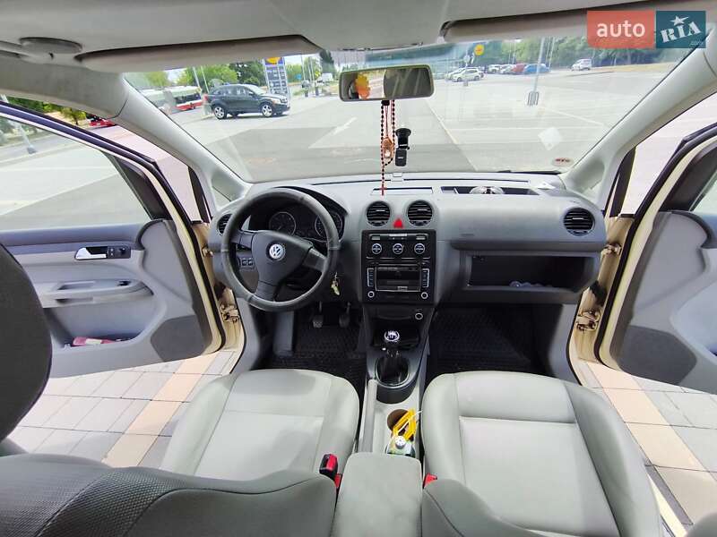 Минивэн Volkswagen Caddy 2010 в Журавном фото 6 Минивэн Volkswagen Caddy 2010 в Журавном