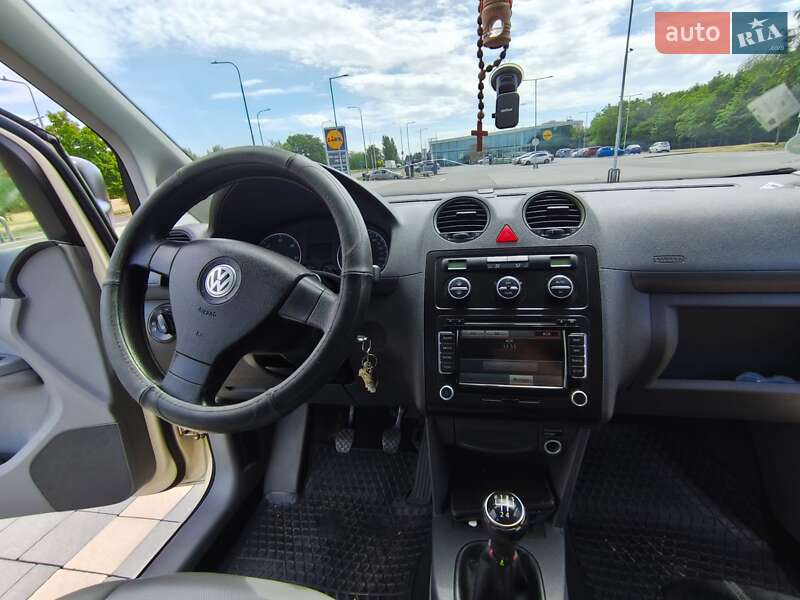 Минивэн Volkswagen Caddy 2010 в Журавном фото 14 Минивэн Volkswagen Caddy 2010 в Журавном