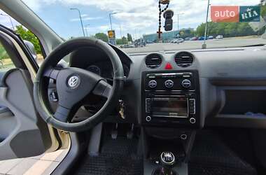 Минивэн Volkswagen Caddy 2010 в 