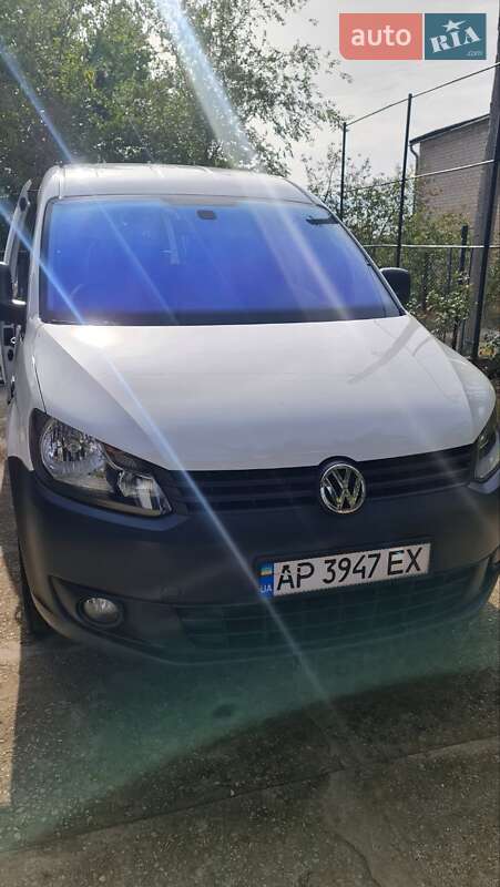 Volkswagen Caddy 2011