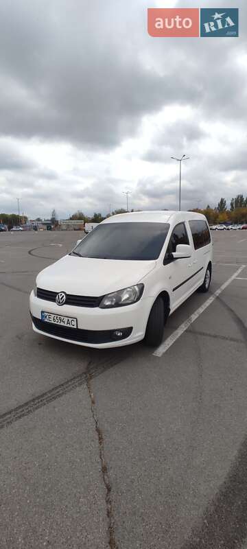 Мінівен Volkswagen Caddy 2014 в Дніпрі