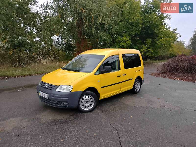 Минивэн Volkswagen Caddy 2006 в Киеве