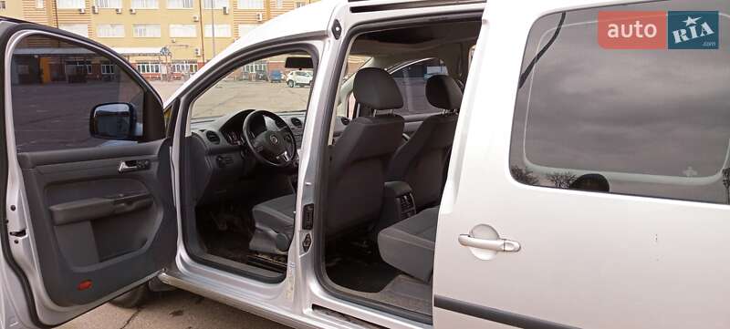 Минивэн Volkswagen Caddy 2015 в Житомире