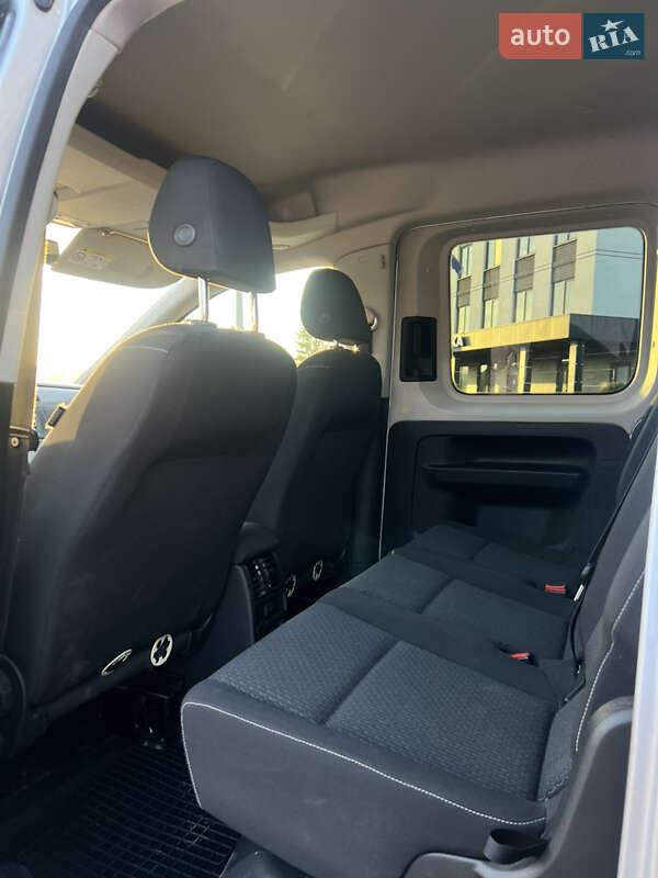 Минивэн Volkswagen Caddy 2016 в Виноградове фото 8 Минивэн Volkswagen Caddy 2016 в Виноградове