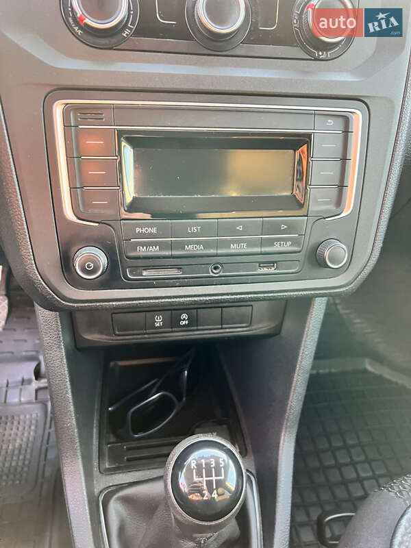 Минивэн Volkswagen Caddy 2016 в Виноградове фото 12 Минивэн Volkswagen Caddy 2016 в Виноградове