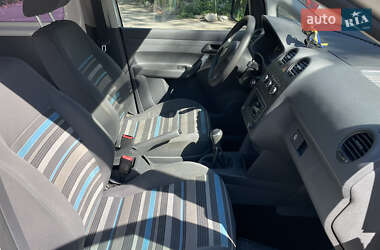 Мінівен Volkswagen Caddy 2012 в 