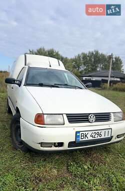 Вантажний фургон Volkswagen Caddy 2003 в Луцьку