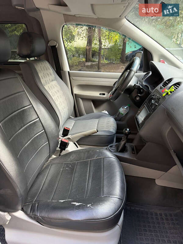 Минивэн Volkswagen Caddy 2007 в Днепре