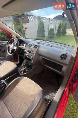 Грузовой фургон Volkswagen Caddy 2012 в 