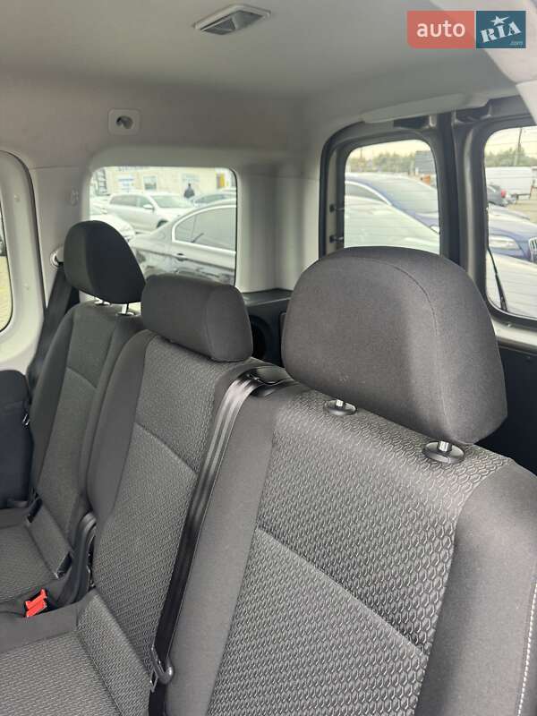 Мінівен Volkswagen Caddy 2016 в Чернівцях фото 12 Мінівен Volkswagen Caddy 2016 в Чернівцях