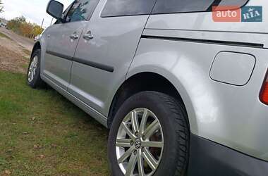 Мінівен Volkswagen Caddy 2011 в 