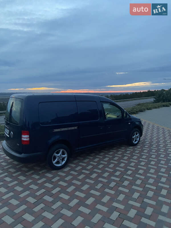 Грузовой фургон Volkswagen Caddy 2011 в Одессе