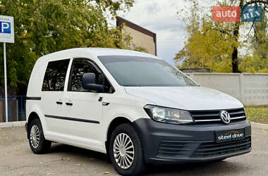 Грузовой фургон Volkswagen Caddy 2016 в Николаеве