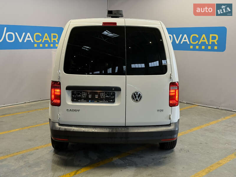 Вантажний фургон Volkswagen Caddy 2017 в Києві