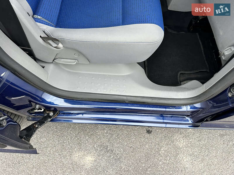 Минивэн Volkswagen Caddy 2008 в Виннице