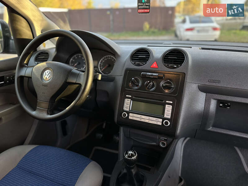 Минивэн Volkswagen Caddy 2006 в Виннице