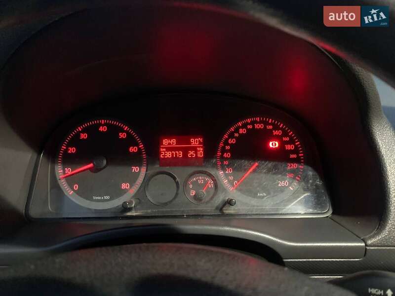 Мінівен Volkswagen Caddy 2008 в Кам'янець-Подільському