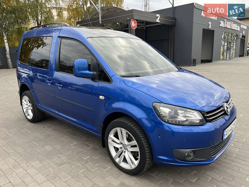 Минивэн Volkswagen Caddy 2014 в Миргороде